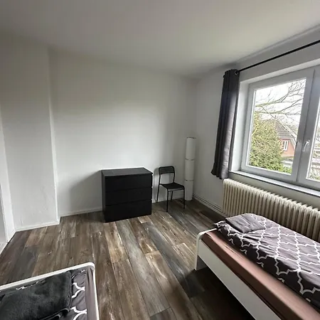 Ruhige 3-zimmerwohnung Im Norden Bremens Fuer Monteure Und Geschaeftsreisende Pm 29 Og *